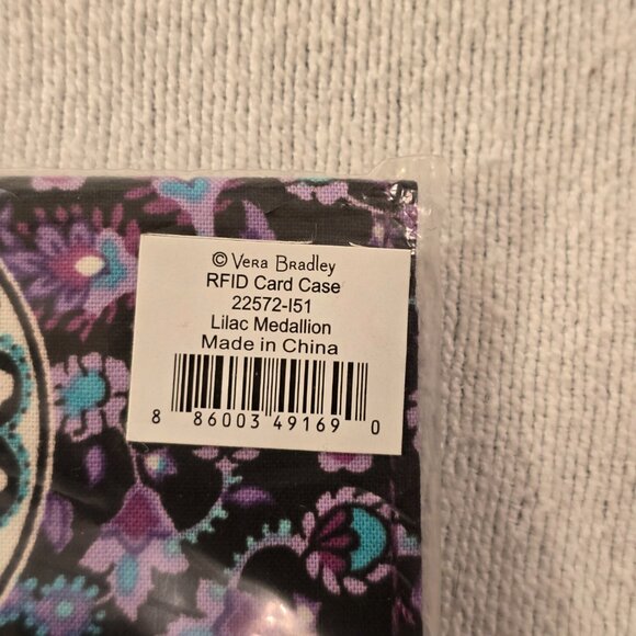 Vera Bradley NEW Card Case Lilac Medallion Purple Floral Retired Pattern RFID - Picture 4 of 10